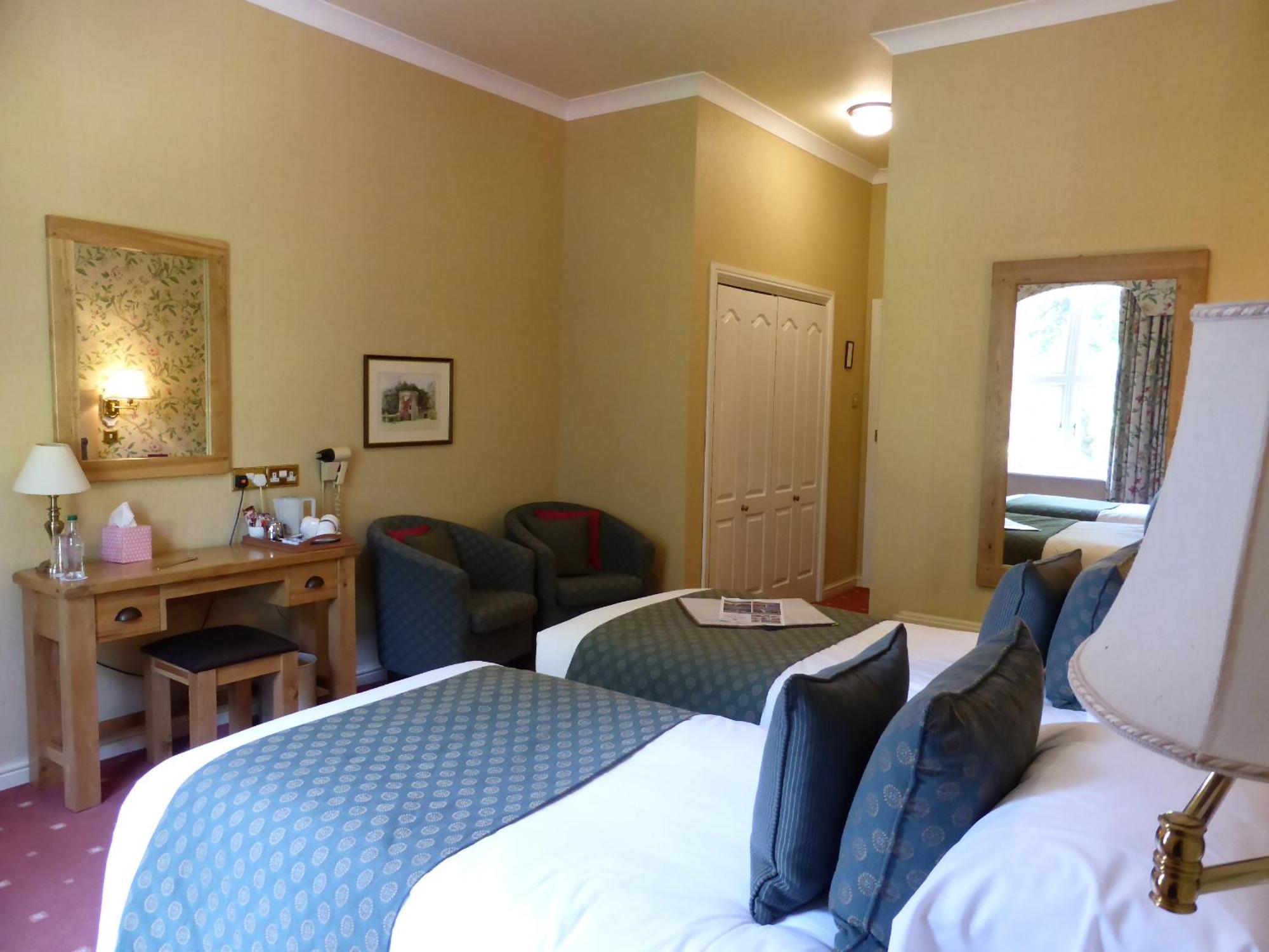 Glen-Yr-Afon House Hotel Usk Eksteriør billede