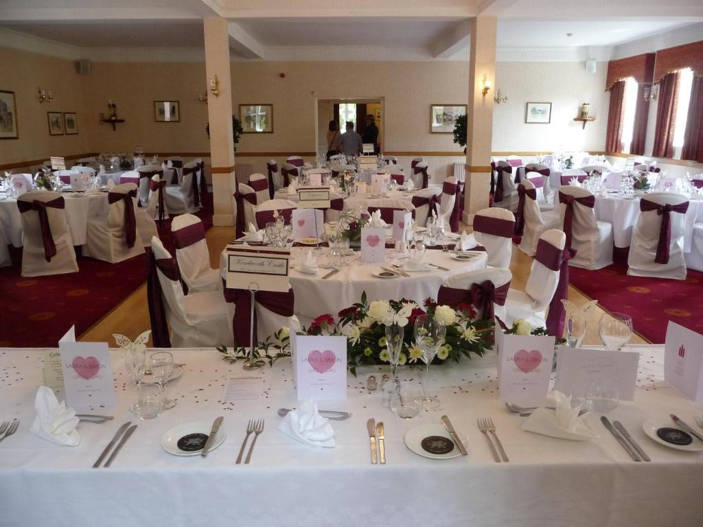Glen-Yr-Afon House Hotel Usk Eksteriør billede