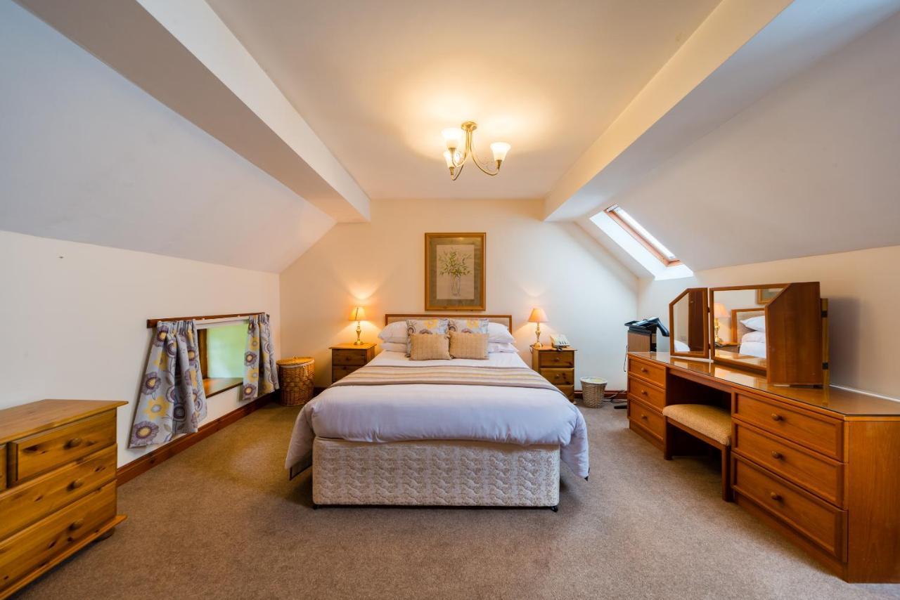Glen-Yr-Afon House Hotel Usk Eksteriør billede